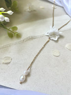 Collier Chaîne & Double Perle – Hortensia stabilisé